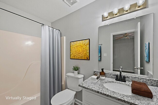 Building Photo - Cozy Charm Meets Modern Touches in Oak Grove