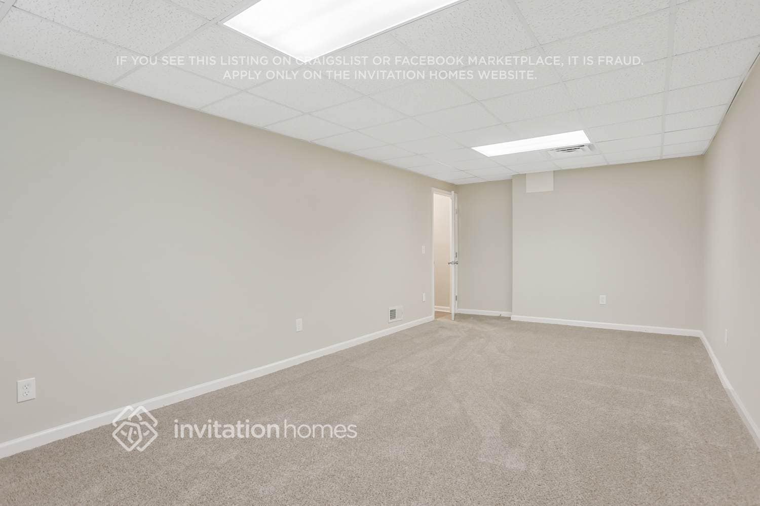 Building Photo - 2073 Kinridge Rd