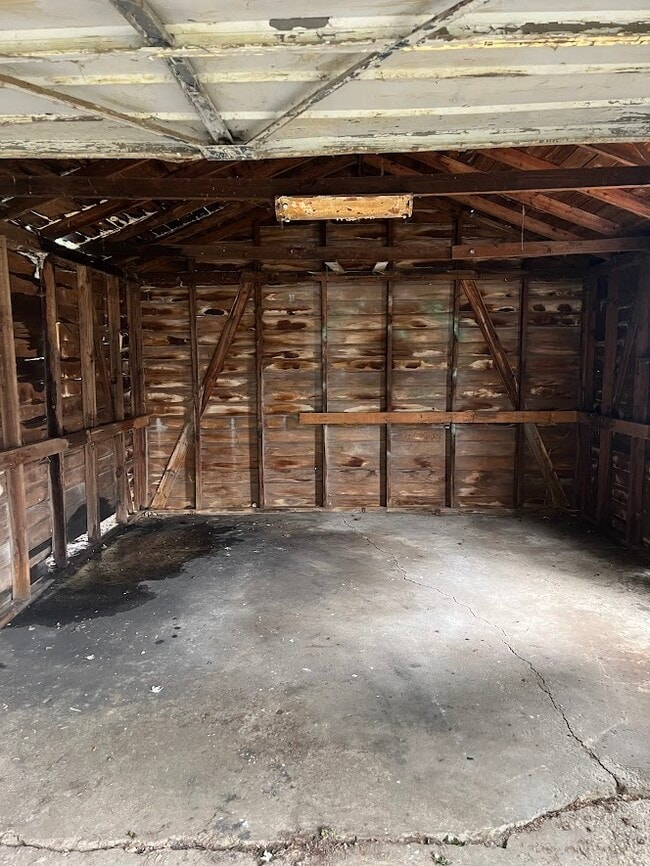 Building Photo - 16045 Edmore Dr