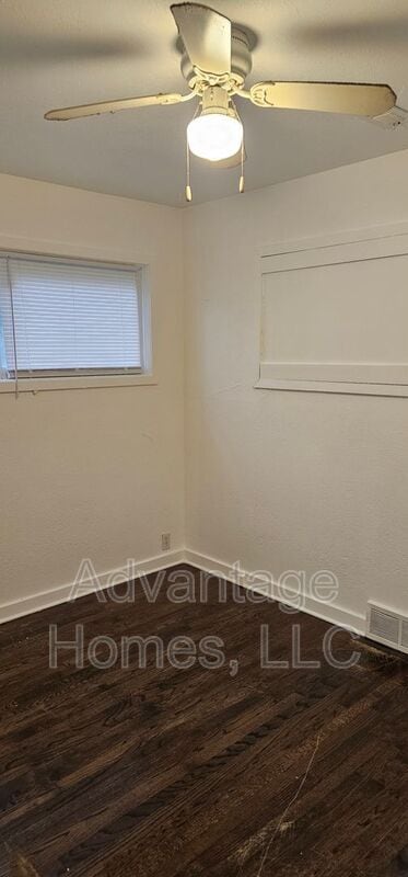 Building Photo - 11410 Palmer Ave