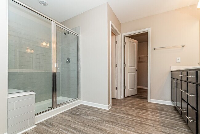 Building Photo - 231 Pilsen Dr