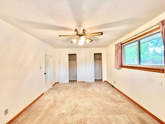 Building Photo - 2ND MONTH FREE FOR LEASE STARTING BY OCTOB...