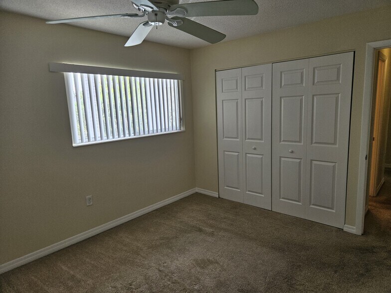 2ND BEDROOM - 3536 Pinecrest St