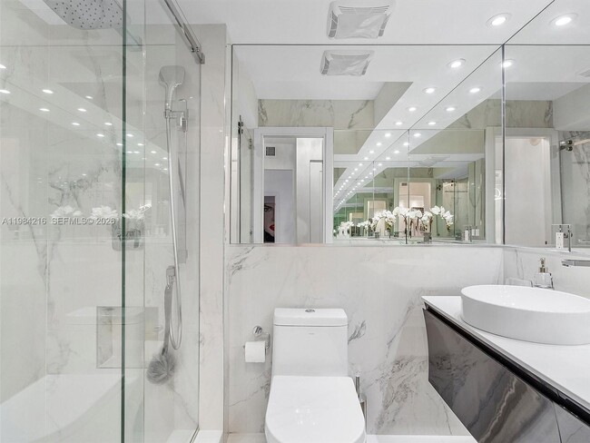 Building Photo - 251 174th St