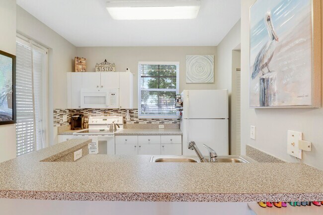 Building Photo - 1116 University Blvd