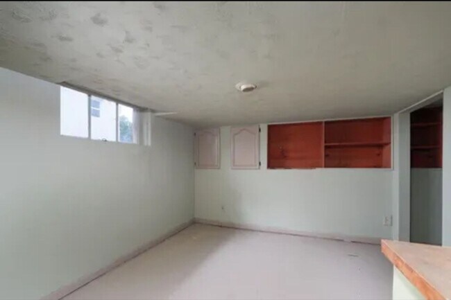 Building Photo - 1210 S Jefferson Ave