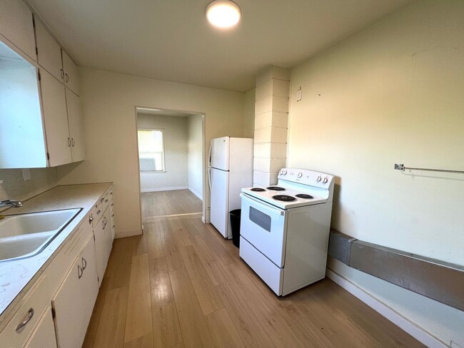 Building Photo - Cute 2 bedroom, 1 bath in Mount Vernon clo...