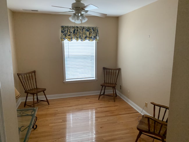 Building Photo - 147 E 3rd St