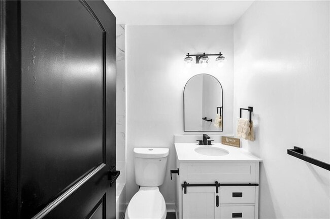 Building Photo - 929 Creekdale Dr