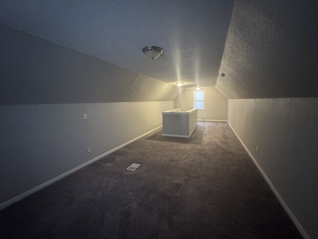 Building Photo - 6744 Bellefontaine Ave