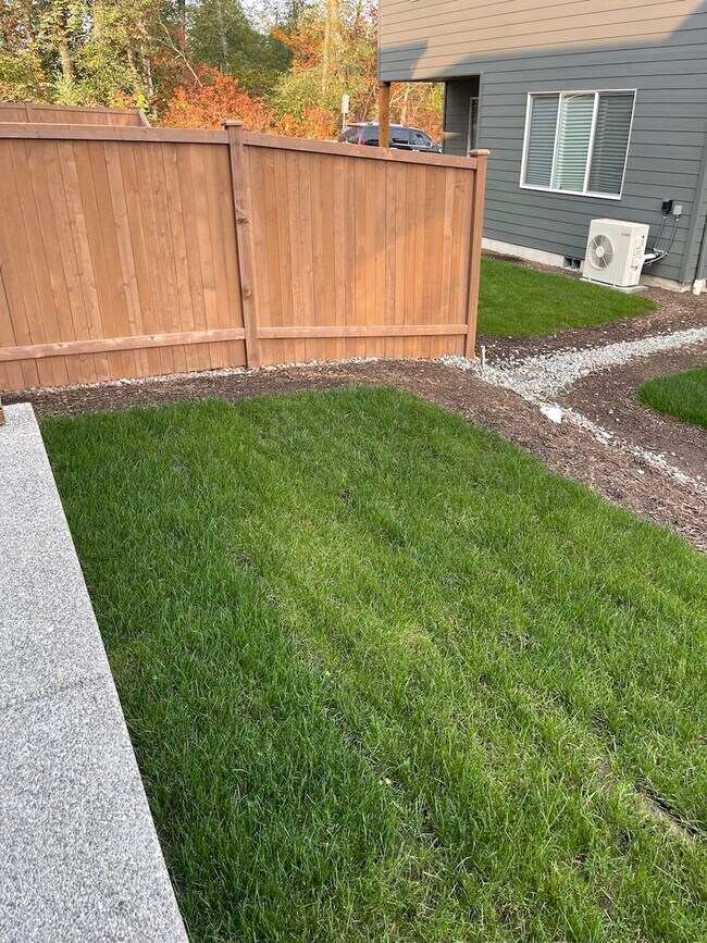 Building Photo - Beautiful New 5BD/4BTH Bella Cresta Home f...