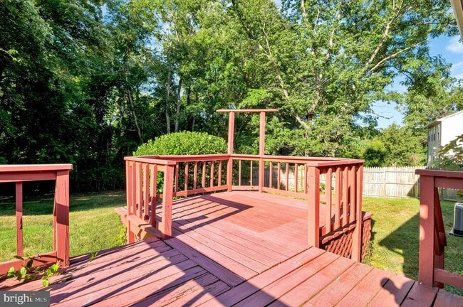Building Photo - 2308 Wagon Wheel Ct