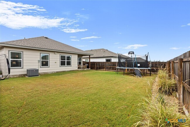 Building Photo - 1614 Flatland Trl