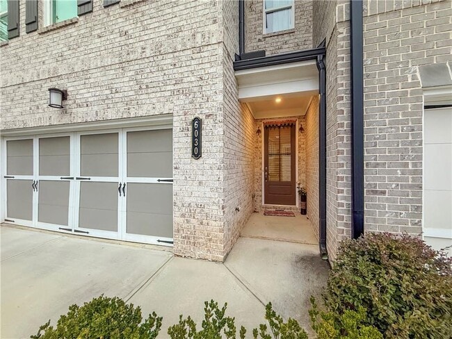 Building Photo - 6030 Stella Dr