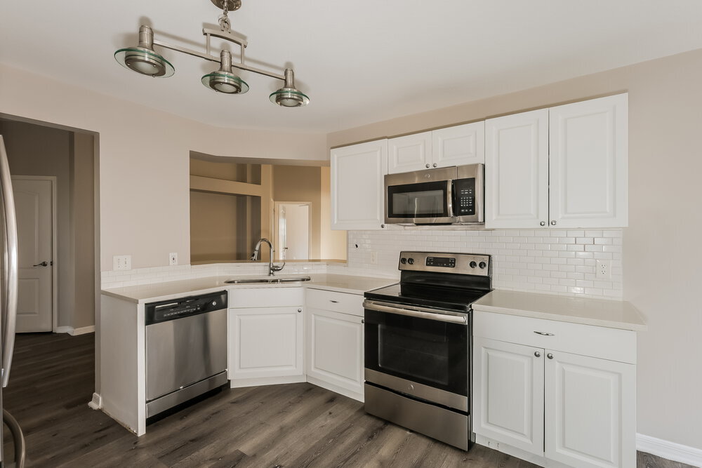 Building Photo - 9726 Cypress Pond Ave