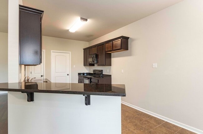 Building Photo - 132 Timber Edge Dr