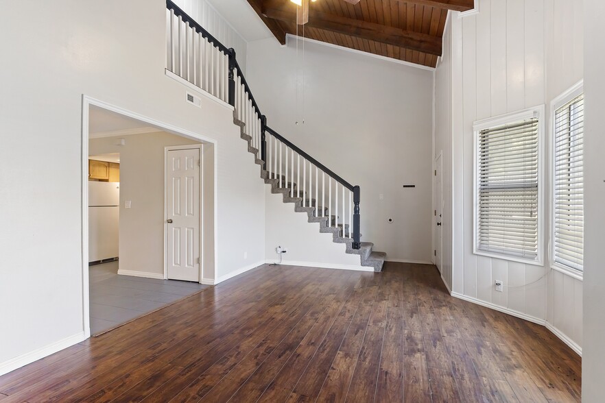 Building Photo - 715 N 1050 W