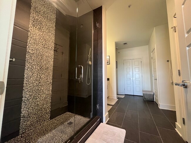 Building Photo - 6444 Burnet Rd