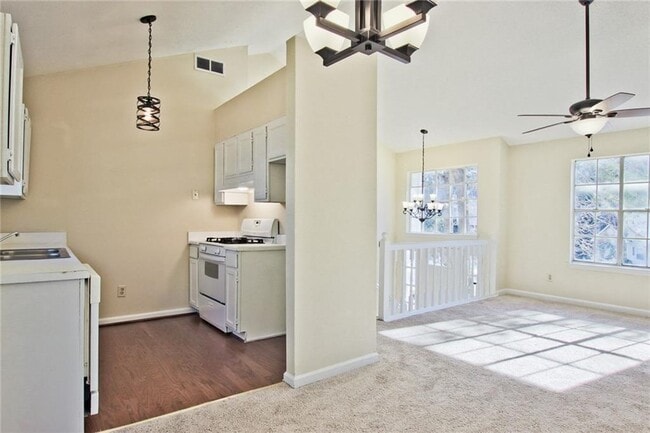 Building Photo - 3657 River Ridge Ct