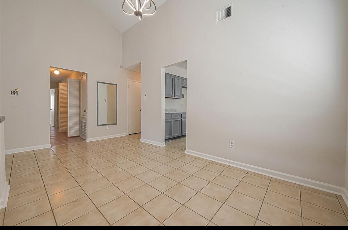 Building Photo - 12423 Tambourine Dr
