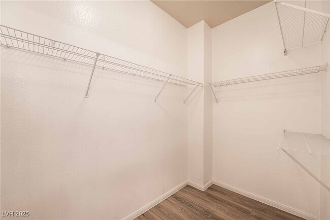 Building Photo - 10001 Peace Way