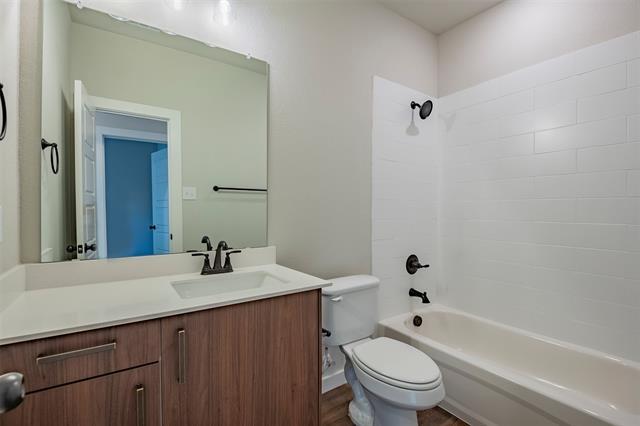 Building Photo - 609 Wheatfield Dr