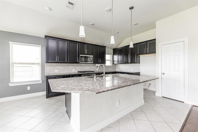 Building Photo - 10907 Birchwood Knl Ct