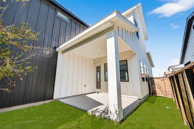 Building Photo - 3216 Loam Ln