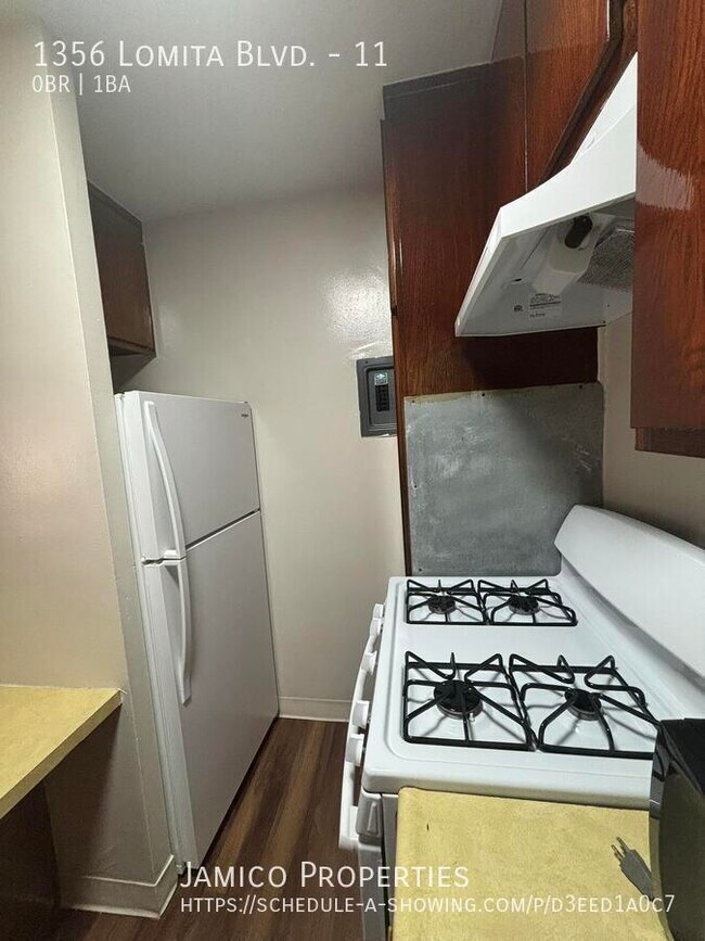 Building Photo - 1356 Lomita Blvd