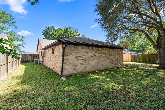 Building Photo - 22115 Coriander Dr