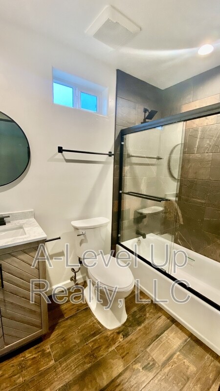 Building Photo - 2341 S 3rd Ave