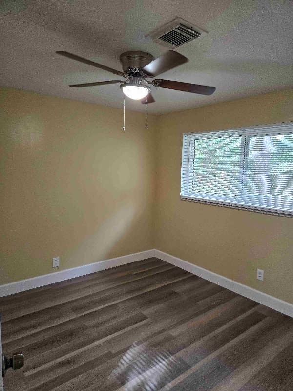 Building Photo - 716 SW 9th St