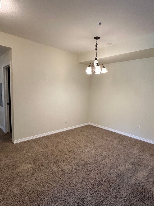 Building Photo - Heart of Fort Collins: Modern Condo + $200...