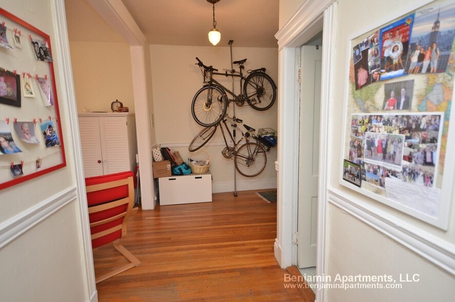 Building Photo - 5 Walbridge St