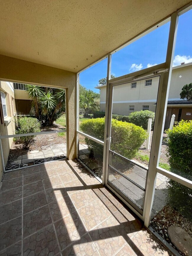Building Photo - First Floor 3 bedroom Condo in Palm Bay Florida!