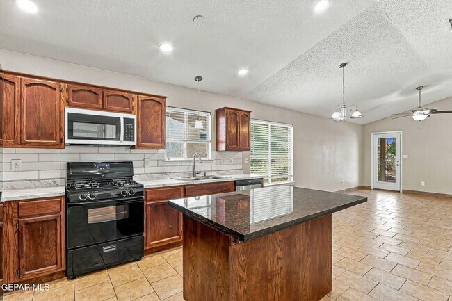 Building Photo - 2724 Granite Rock Pl
