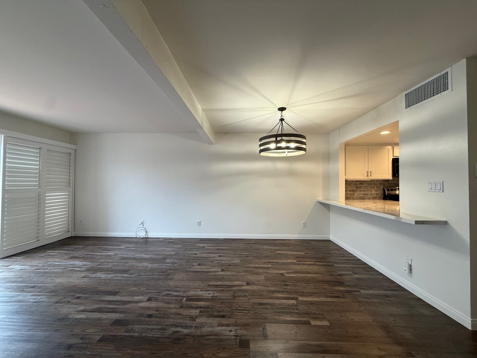 Building Photo - 6917 Pear Tree Dr