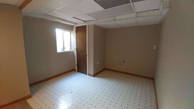 Building Photo - 455 Village Creek Dr