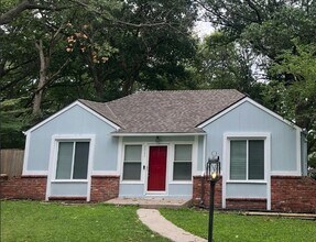 Building Photo - Coming Soon! Spacious 3-Bed, 2-Bath Home i...