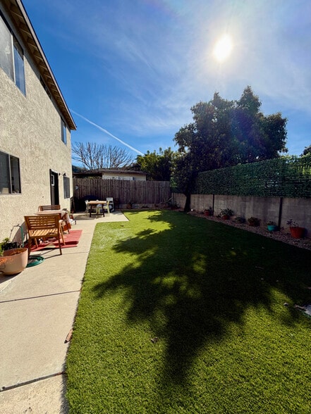 Building Photo - 310 W Simpson St