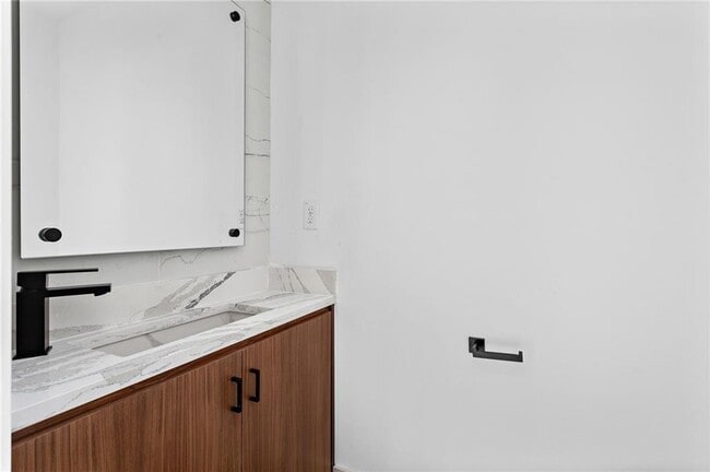 Building Photo - 2813 Prado St