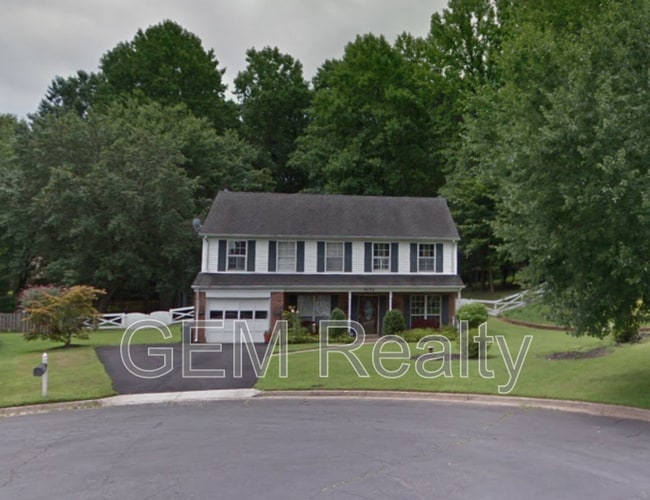 Primary Photo - 6085 Ponhill Dr