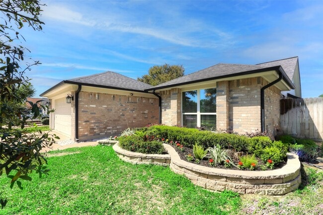 Building Photo - 17010 Cairnladdie St