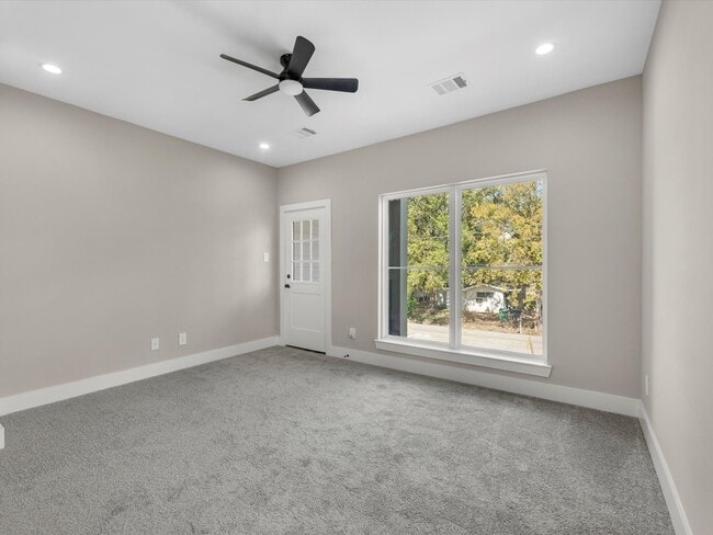 Building Photo - 7802 Queen St