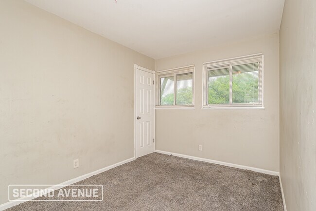 Building Photo - 232 Mc Alpine Dr