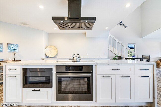 Building Photo - 1911 SE 32nd Terrace