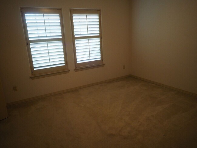 Building Photo - 13604 Caldwell Dr