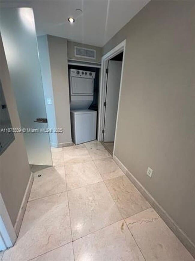 Building Photo - 3131 NE 188th St