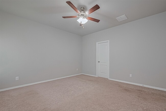 Building Photo - 24742 Russet Bluff Trl