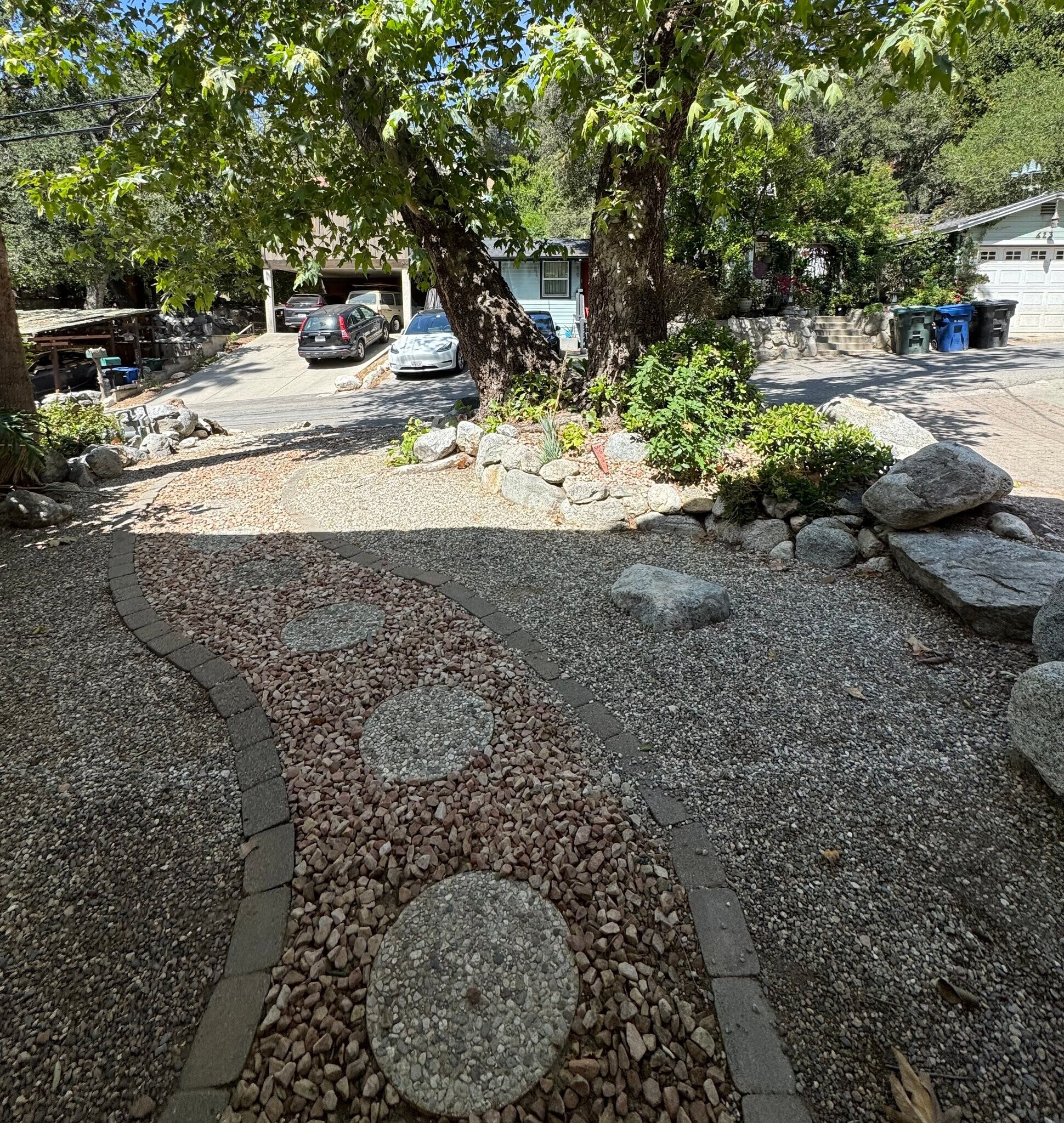 Building Photo - 618 Woodland Dr